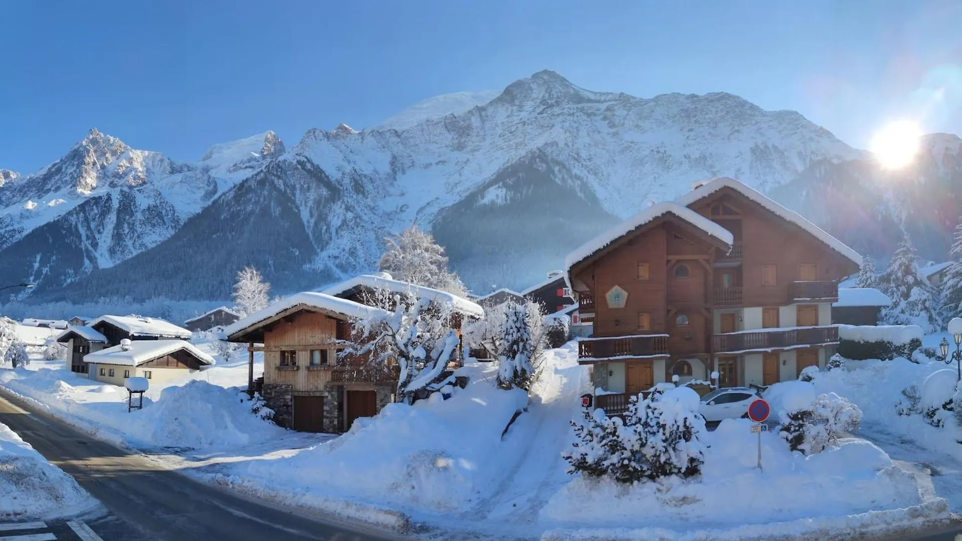 Les Alpages - Newly Renovated - 2Bed - Equipment Storage - Mont-Blanc Views Apartment Les Houches